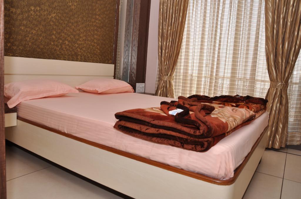 Hotel Raval Bunglow Panchgani Exterior foto